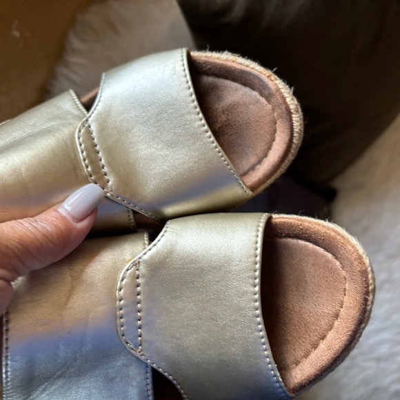 Naturalizer - Picture 6 of 8